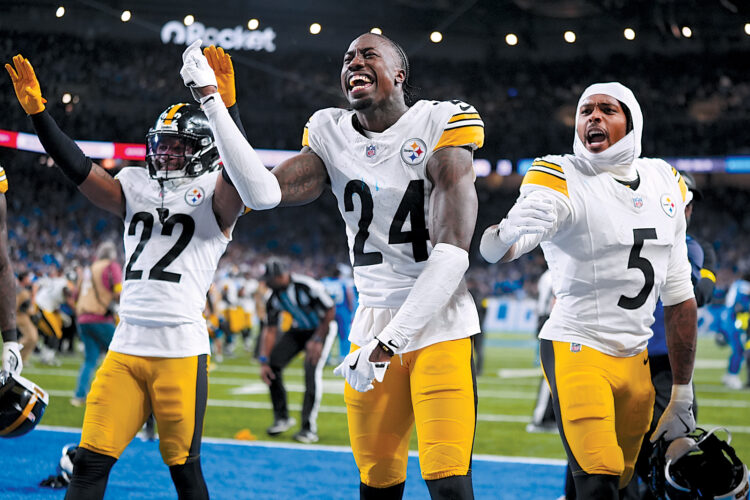 Motor City madness: Steelers prevail in wild finish in Detroit